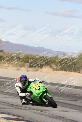 media/Nov-16-2025-Race Pace (Sun) [[8c5fa54630]]/Verified Riders/4-Turn 3 Inside (1050am)/